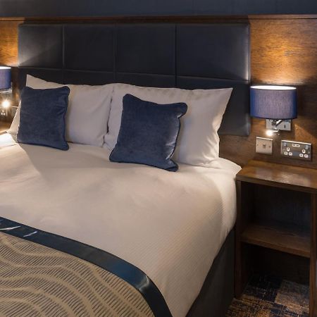 The John Russell Fox Wetherspoon Hotel แอนโดเวอร์ ภายนอก รูปภาพ