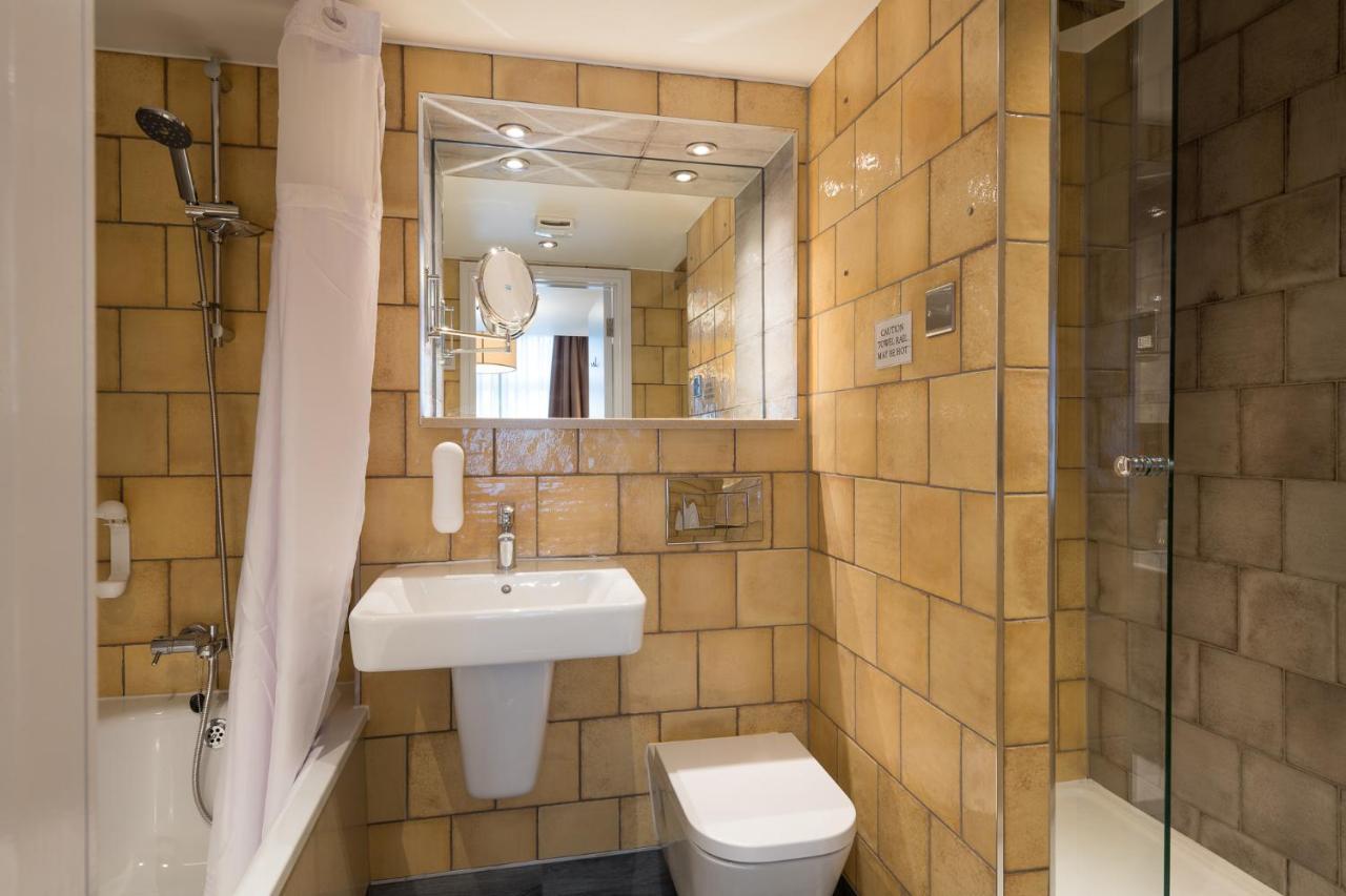 The John Russell Fox Wetherspoon Hotel แอนโดเวอร์ ภายนอก รูปภาพ